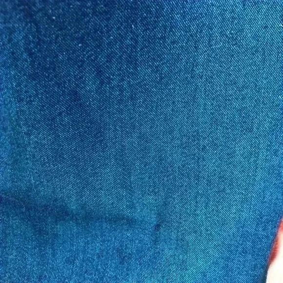 Blue Jeans - Picture 2 of 9